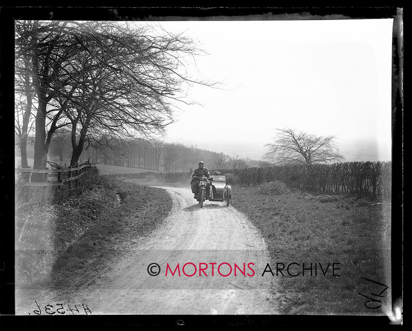 A4536 
 1925 ACU Stock Machine Trial. 
 Keywords: 1925, a.c.u, A4536, ACU Stock Machine Trial, glass plate, October 2009, stock machine trial, The Classic Motorcycle, trial