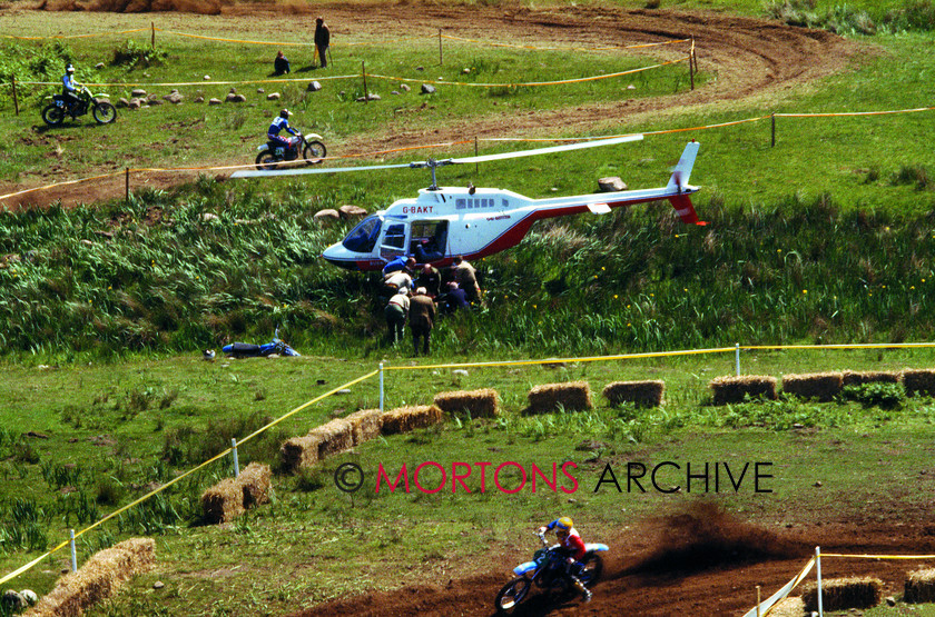 British Motocross 250 GP 1978 Helicopter Rescue for Willi Bauer 001 
 British Motocross 250 GP 1978 Helicopter Rescue for Willi Bauer 001 
 Keywords: 1978, Kilmartin, Mortons Archive, Mortons Media Group Ltd, Moto Cross GP, Nick Nicholls