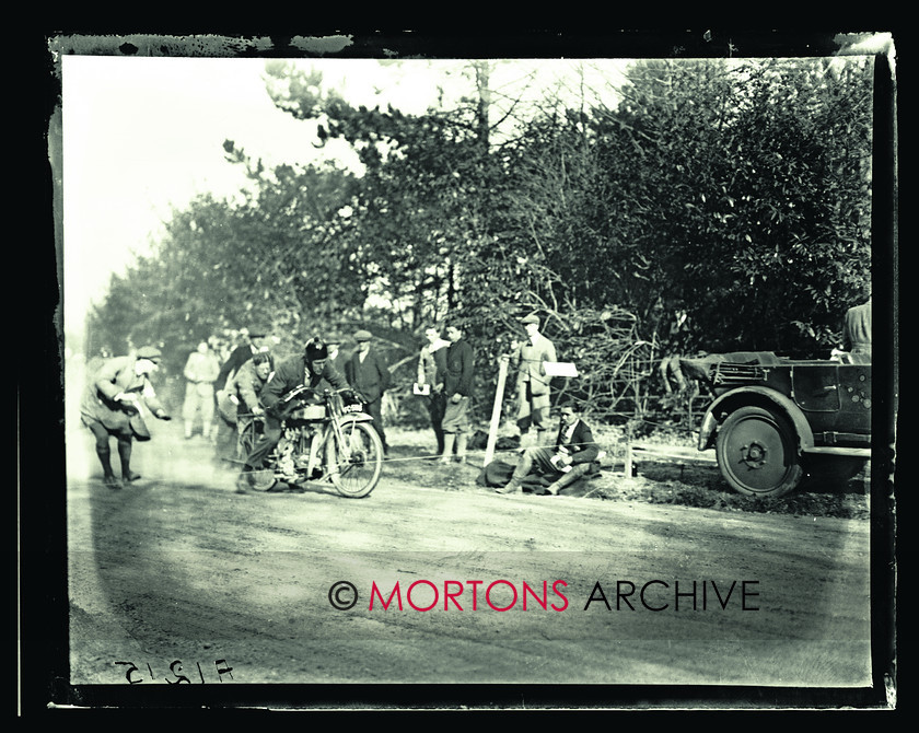 SFTP Inter-Varsity Speed Championship 15 
 Battle off the blues - Inter-varsity hill climb between Cambridge and Oxford 
 Keywords: Glass Plate Collection, Hill climb, Mortons Archive, Mortons Media Group Ltd, The Classic MotorCycle