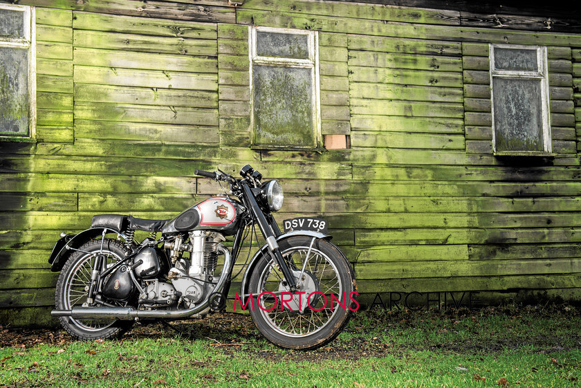 024-D80 7266 
 BSA ZB32 Gold Star (1949-52) 
 Keywords: 2014, BSA, Joe Dick, May, Mortons Archive, Mortons Media Group Ltd, Super Profile, The Classic MotorCycle