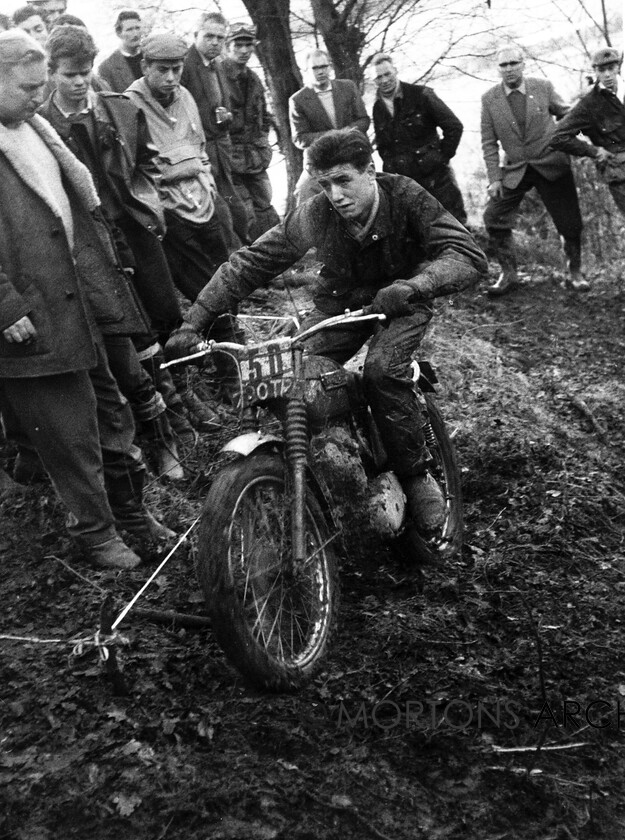 NNC-T-A-18 
 NNC T A18 - 3 Musketeers Trial 7-1-62, Derek Adsett, 199 Triumph 
 Keywords: Mortons Archive, Mortons Media Group Ltd, Nick Nicholls, Trials