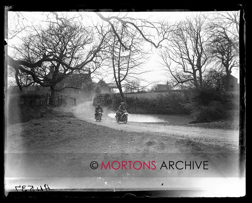 A4537 
 1925 ACU Stock Machine Trial. 
 Keywords: 1925, a.c.u, A4537, ACU Stock Machine Trial, glass plate, October 2009, stock machine trial, The Classic Motorcycle, trial