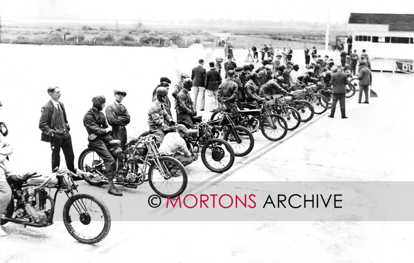 016 Brooklands 1930 01 
 Brooklands 1930 - Start line 
 Keywords: 1930, Brooklands, Mortons Archive, Mortons Media Group Ltd, Straight from the plate