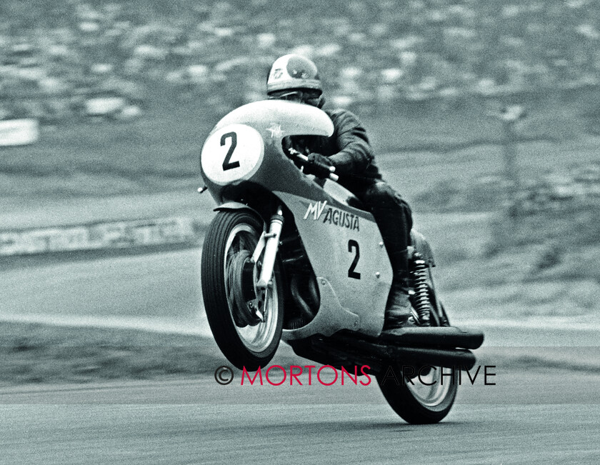 Agostini-035 
 Giacomo Agostini 500 MV in action at Cadwell Park 27th September 1970