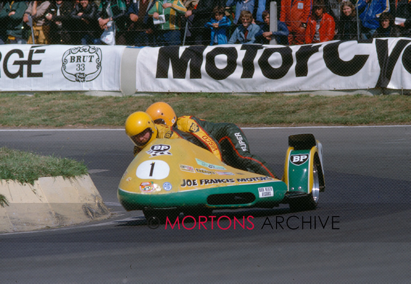 030 
 Post TT Mallory Park, 11.06.1978 - Bill Hodgkins and John Parkins (750 Joe Francis Yamaha) 
 Keywords: 1978, June, Mallory Park, Mortons Archive, Mortons Media Group Ltd, Nick Nicholls, Post TT