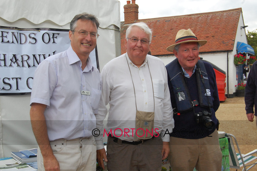 Braunston rally 2014 (130) 
 Please enjoy our album of photos from the Braunston Historic Narrowboat Rally and Canal Festival over the weekend of June 28-29, 2014. The annual event at Braunston Marina was preceded by a Centennial Tribute to the Fallen of Braunston in the First World War which took place at Braunston War Memorial and was led by the Rev Sarah Brown with readings by Timothy West and Prunella Scales. Visitors to the rally also included Canal & River Trust chairman Tony Hales on Saturday and chief executive Richard Parry on Sunday. 
 Keywords: 2014, Braunston Rally, June, Mortons Archive, Mortons Media Group Ltd, Towpath Talk