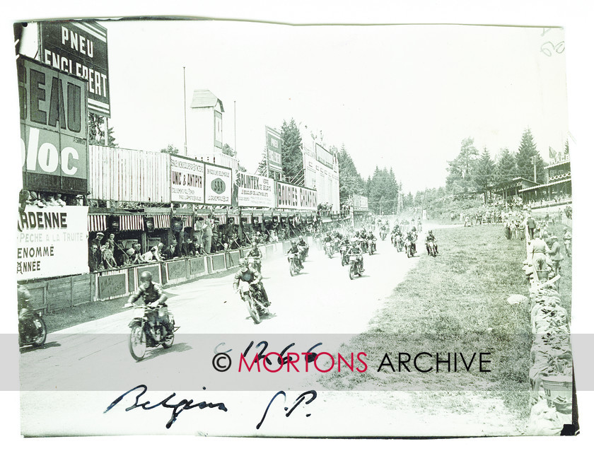 SFTP 008 
 1933 Belgian Grand Prix held at Spa Francorchamps - The mass start; all four classes were started together, meaning 55-odd machines, with 500s to the fore, hurtling off. 
 Keywords: 1933 Belgian GP, 2012, February, Glass plate, Mortons Archive, Mortons Media Group, Straight from the plate, The Classic MotorCycle