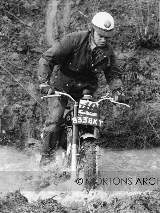 NNC-T-A-42 
 NNC T A 042 - Tom Arter on a 498cc AJS in the Whitley Mill Trial in February 1958 
 Keywords: Mortons Archive, Mortons Media Group Ltd, Nick Nicholls, Trials