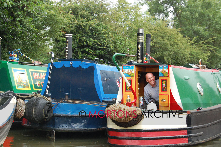 Braunston rally 2014 (56) 
 Please enjoy our album of photos from the Braunston Historic Narrowboat Rally and Canal Festival over the weekend of June 28-29, 2014. The annual event at Braunston Marina was preceded by a Centennial Tribute to the Fallen of Braunston in the First World War which took place at Braunston War Memorial and was led by the Rev Sarah Brown with readings by Timothy West and Prunella Scales. Visitors to the rally also included Canal & River Trust chairman Tony Hales on Saturday and chief executive Richard Parry on Sunday. 
 Keywords: 2014, Braunston Rally, June, Mortons Archive, Mortons Media Group Ltd, Towpath Talk