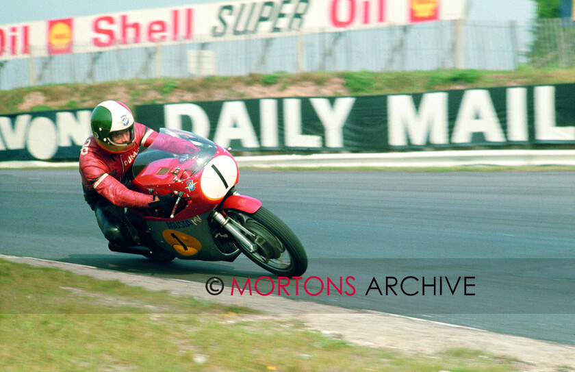 Agostini-002 
 Agostini 0002 
 Keywords: Giacomo Agostini racing at Mallory Park in 2002