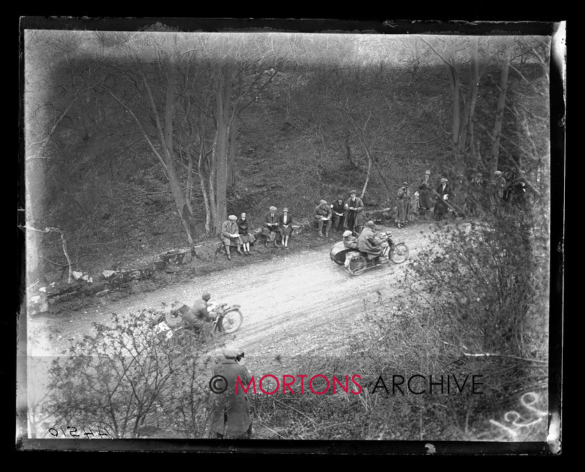 A4510 
 1925 ACU Stock Machine Trial. 
 Keywords: 1925, a.c.u, A4510, ACU Stock Machine Trial, glass plate, October 2009, stock machine trial, The Classic Motorcycle, trial