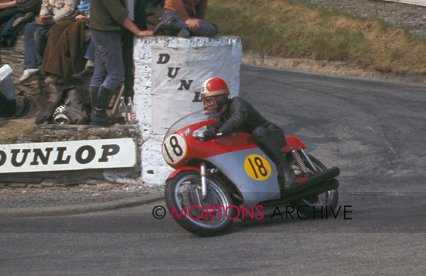 1969-Isle-Of-Man-Senior-TT-Giacomo-Agostini-500-MV-Governors-Bridge-001 
 1969 Isle Of Man Senior TT Giacomo Agostini 500 MV Governors Bridge 001 
 Keywords: Action, Giacomo Agostini, Mortons Archive, Mortons Media Group Ltd, MV, Nick Nicholls, Road racing