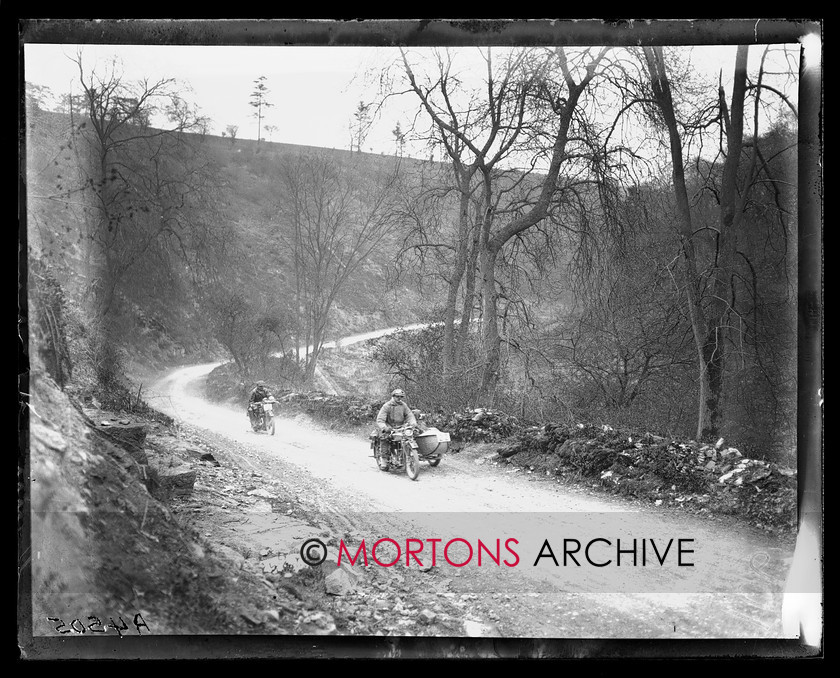 A4505 
 1925 ACU Stock Machine Trial. 
 Keywords: 1925, a.c.u, A4505, ACU Stock Machine Trial, glass plate, October 2009, stock machine trial, The Classic Motorcycle, trial