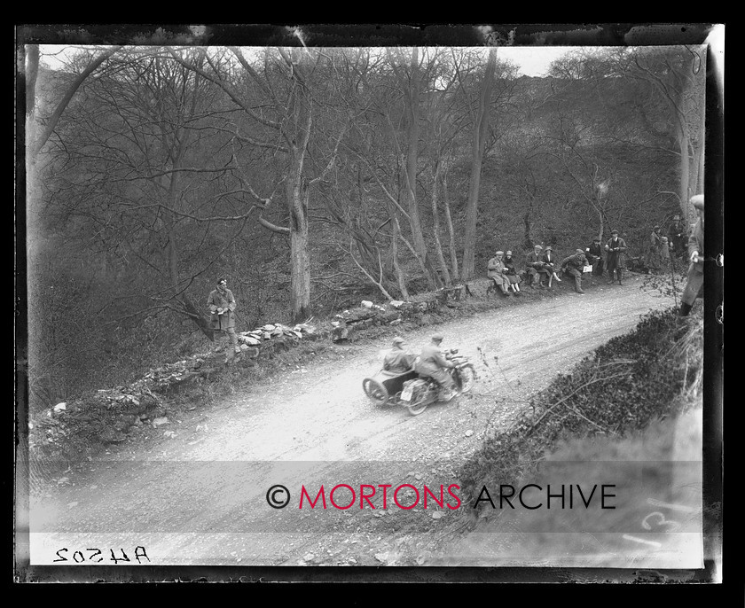 A4502 
 1925 ACU Stock Machine Trial. 
 Keywords: 1925, a.c.u, A4502, ACU Stock Machine Trial, glass plate, October 2009, stock machine trial, The Classic Motorcycle, trial