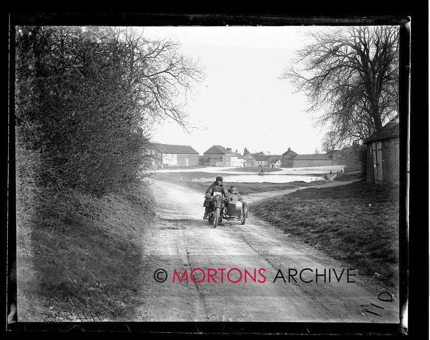 A4535 
 1925 ACU Stock Machine Trial. 
 Keywords: 1925, a.c.u, A4535, ACU Stock Machine Trial, glass plate, October 2009, stock machine trial, The Classic Motorcycle, trial